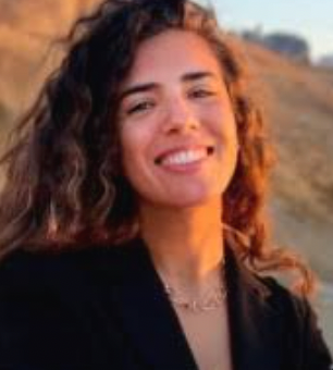 <em>Ximena E.</em>